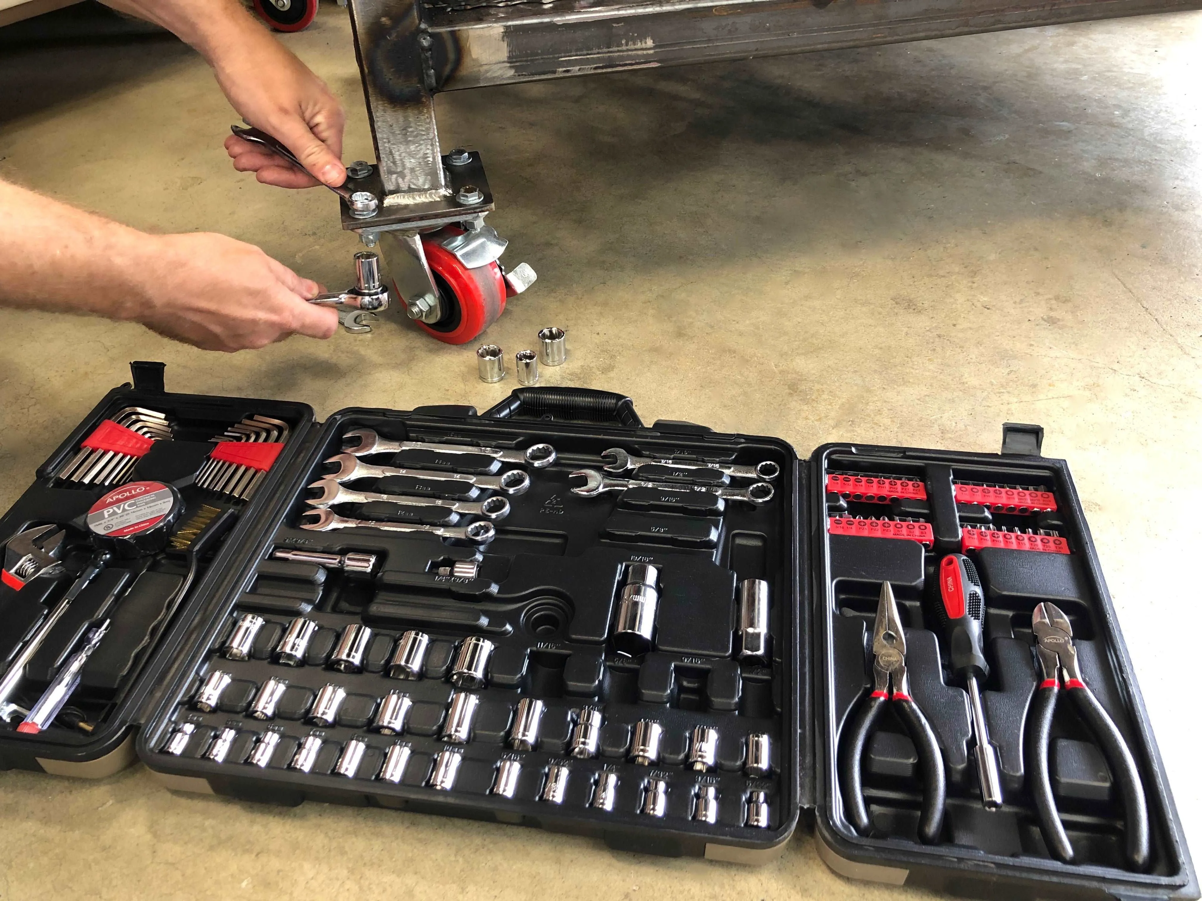 101 Piece Mechanic Tool Set for Vehicle and Home Maintenance, Roadside Emergencies. SAE and Metric Tool Set for Car, Boat, RV, Bikes - DT0006