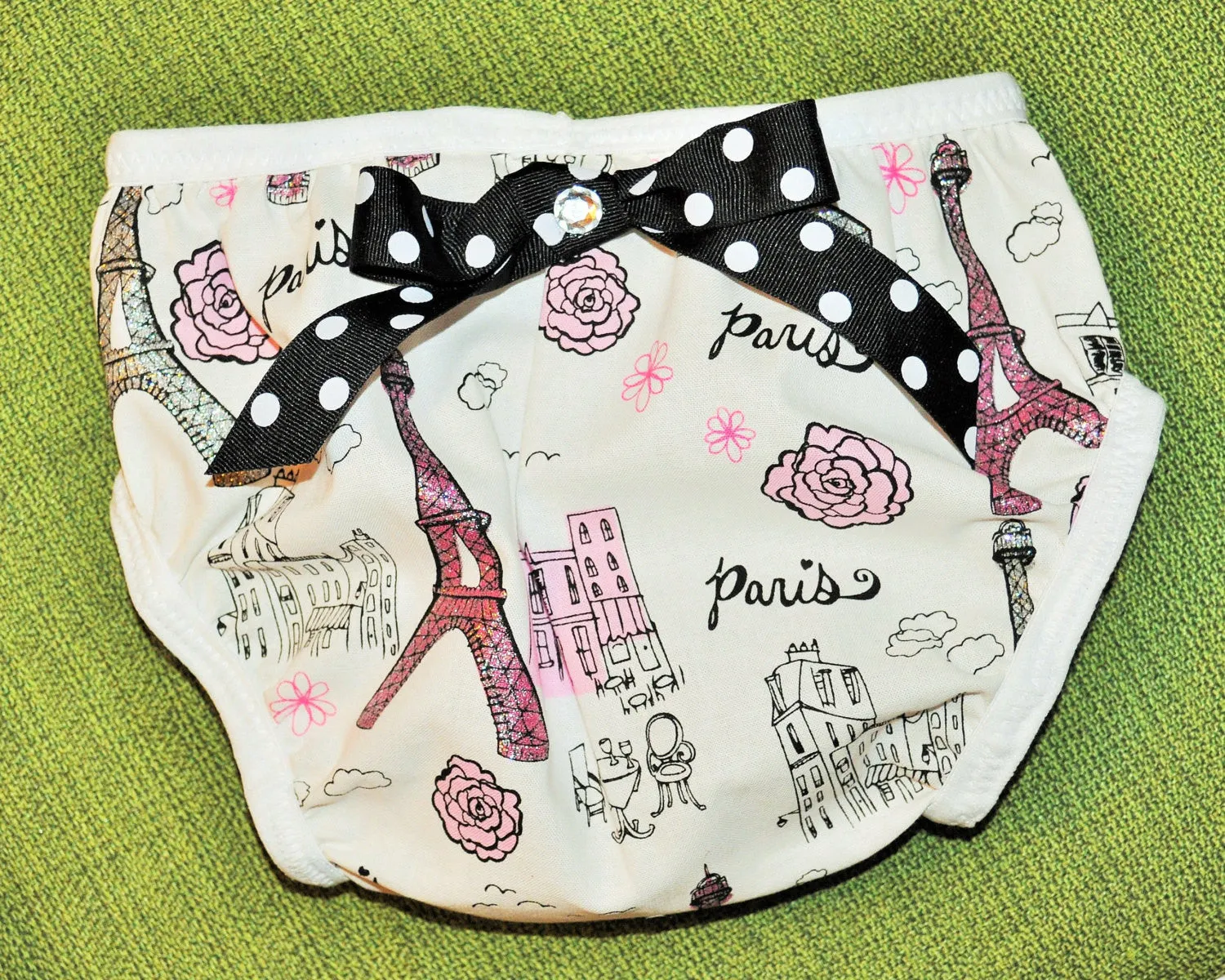 girl paris cake smash bloomers/Diaper Cover with matching eiffel tower necklace bodysuit. Paris, Eiffel Tower, France Birthday, Cake Smash