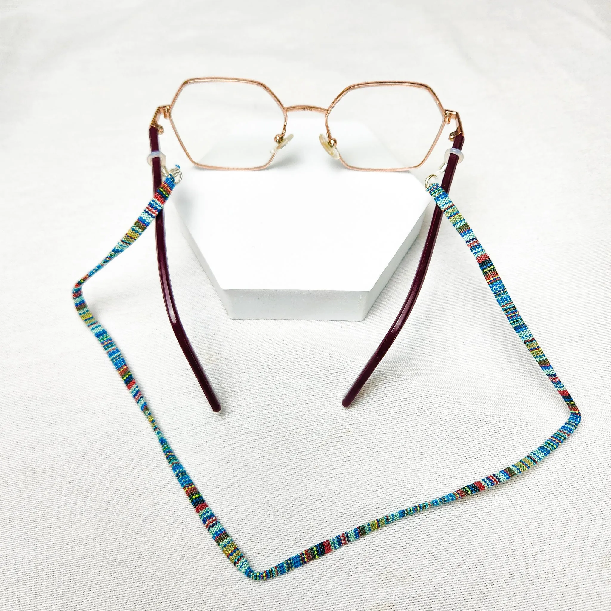 Handwoven Guatemalan Eyeglass Holder: Stylish and Sustainable