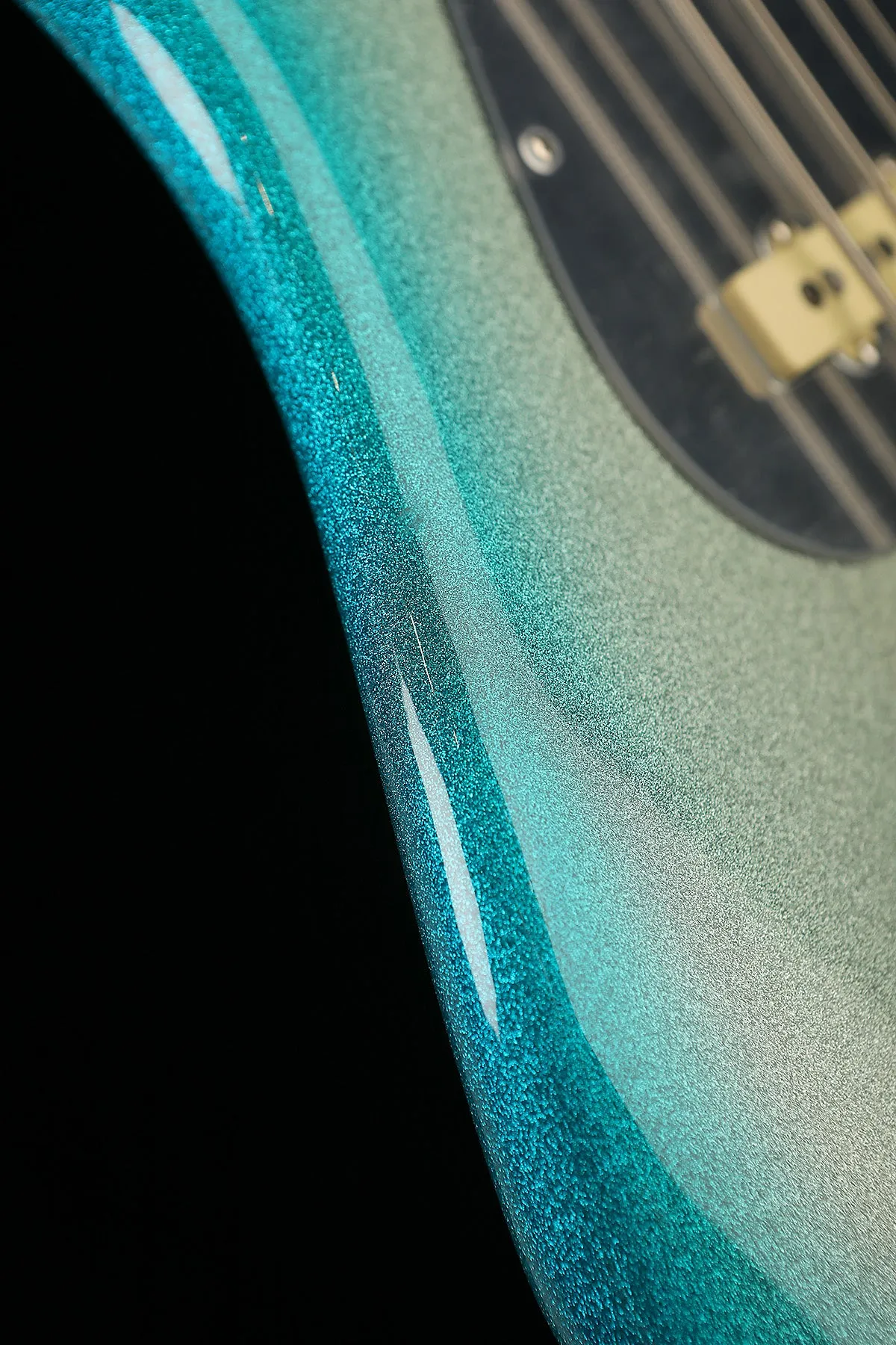 Limited Edition Player Plus X Blu DeTiger Jazz Bass